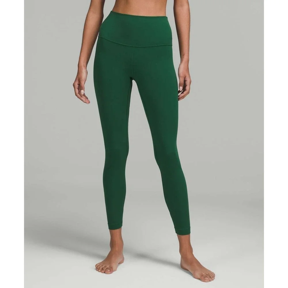 lululemon athletica ⭐️ reposhing